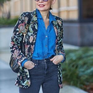 7th Avenue Women's Blackwith Bright Floral Tailored Open Jacket, size XS